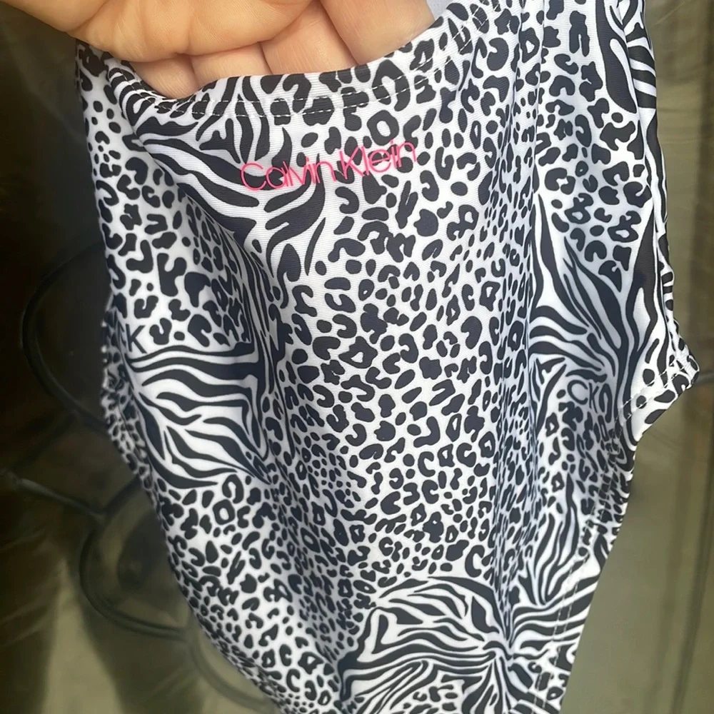 NWT Calvin Klein Anmal Print Swimsuit! 6